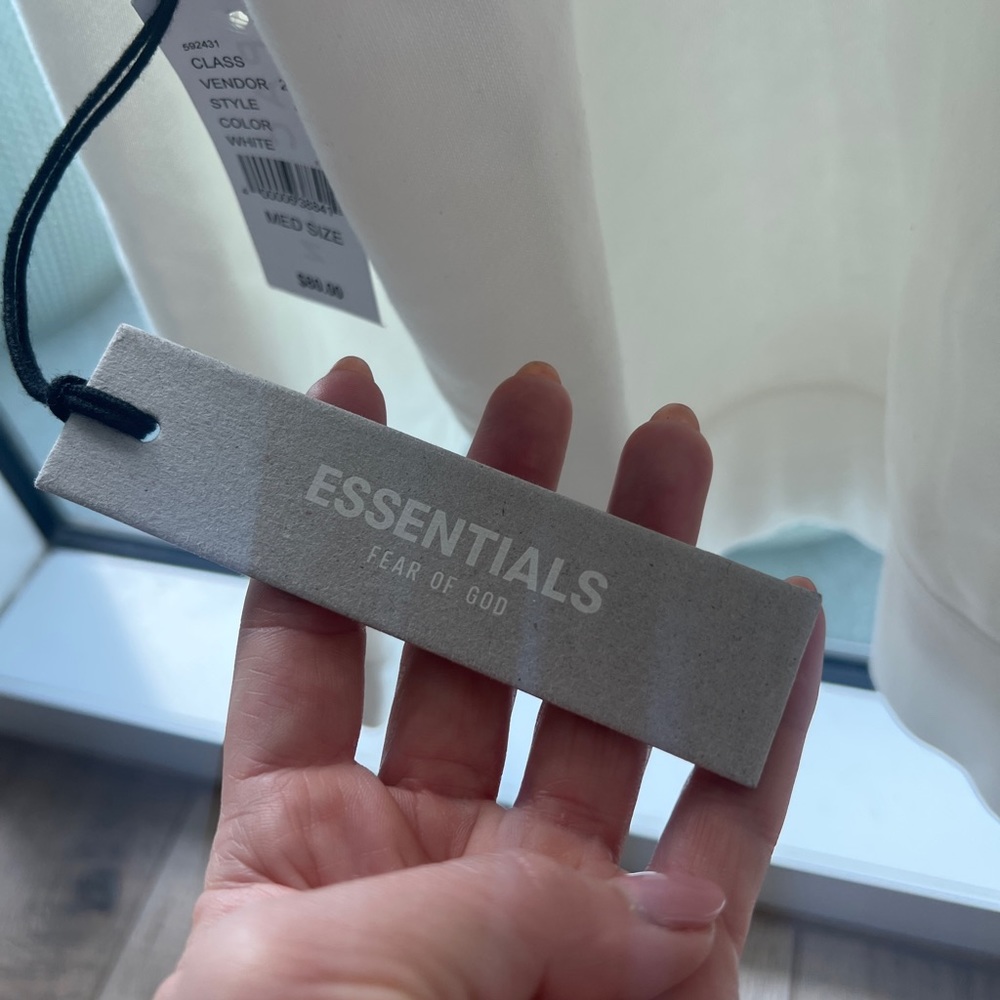 Essentials Sweatshirt - Picture 6 of 6